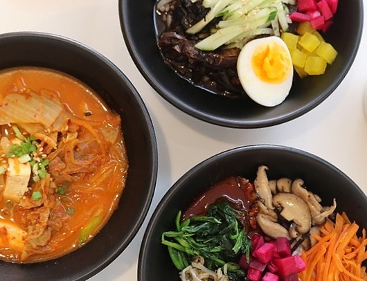 【閉店】ランチにピッタリ♪ひっそり隠れ家的韓国料理屋「On the RICE」