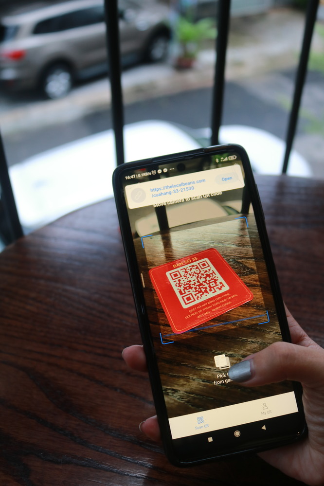 【移転】ベトナムThe Local Beansカフェの新しい注文スタイルに注目！