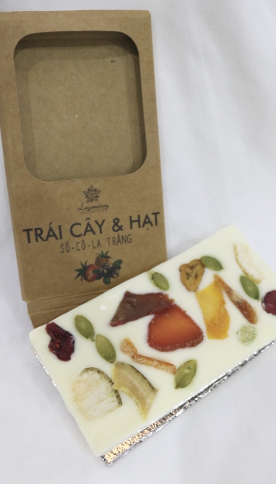 見た目も華やかベトナム産チョコレート【legendary chocolatierダナン店】